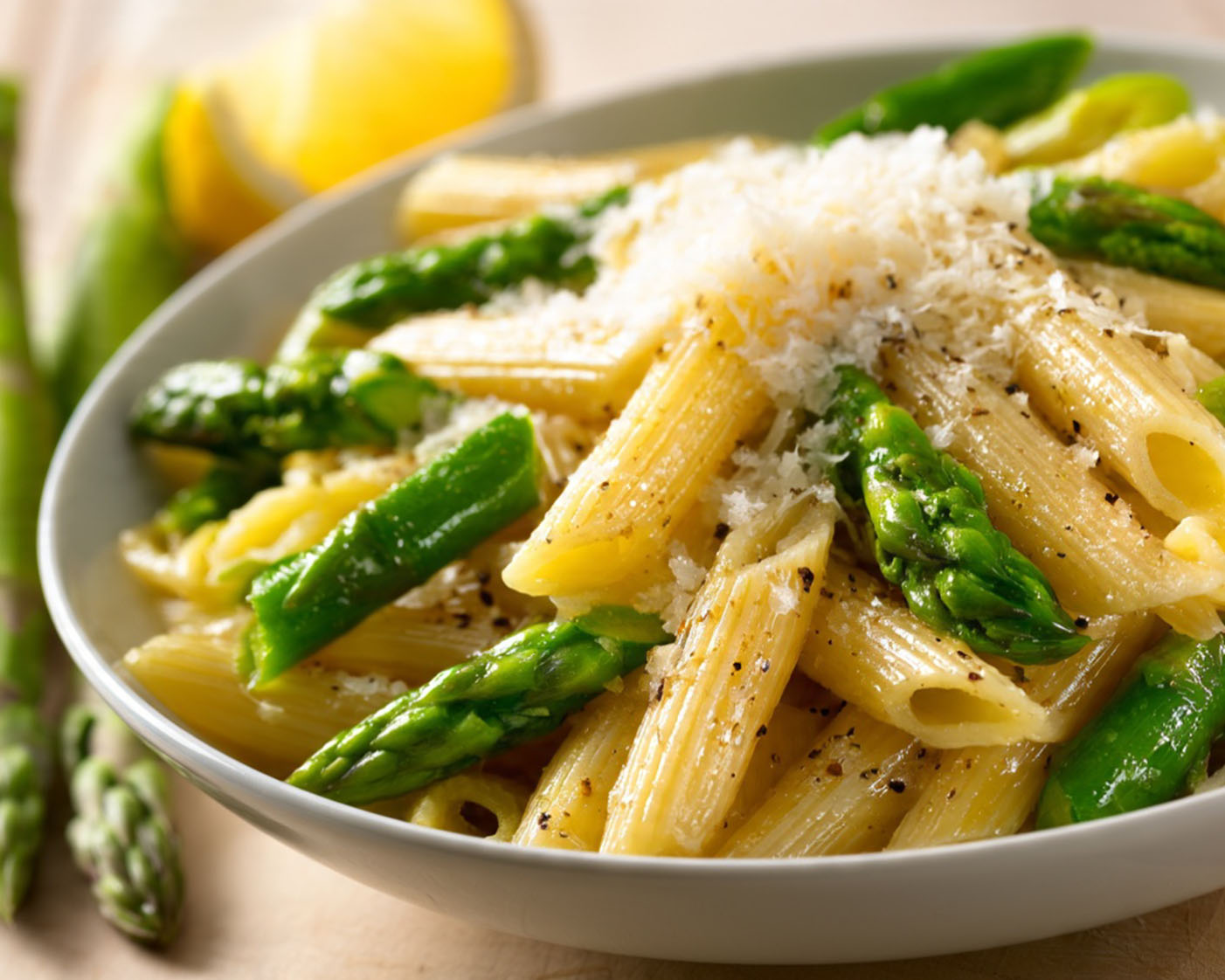 Penne mit grünem Spargel