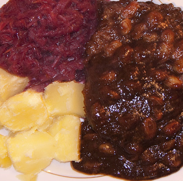 Sauerbraten Rotkohl