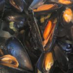 Muscheln in Weissweinsud